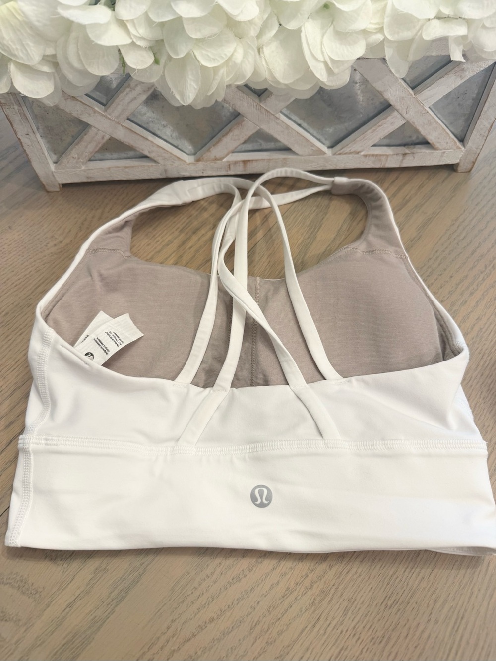 Lululemon White Strappy Sports Bra with Light Beige Lining size 4